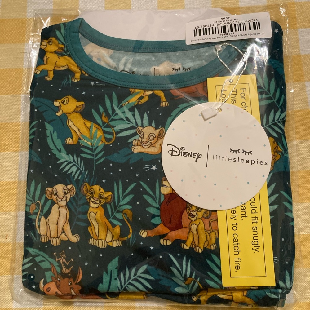 Little sleepies simbas sky sold out 3T